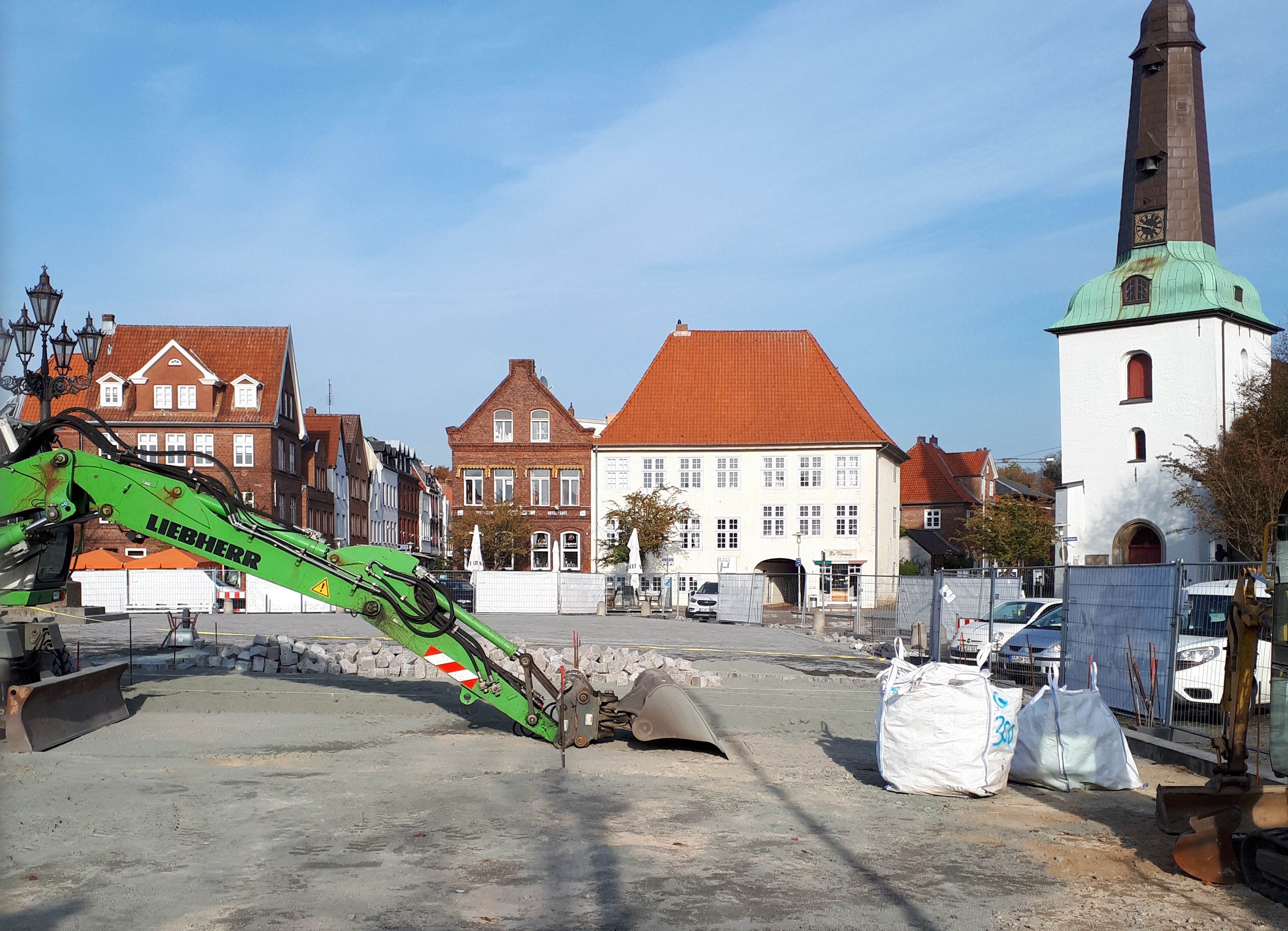 Barrierearmer Umbau des historischen Marktplatzes in Glückstadt